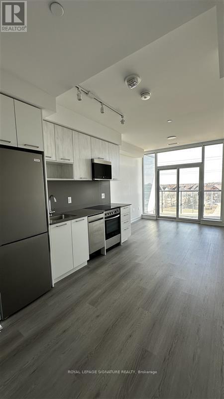 Building Photo - 40 Lagerfeld Dr