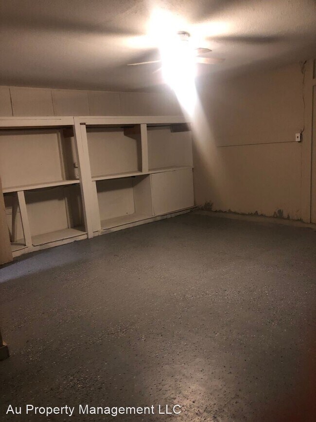 Foto del edificio - 1 br, 1 bath House - 2603 S TYLER ST REAR