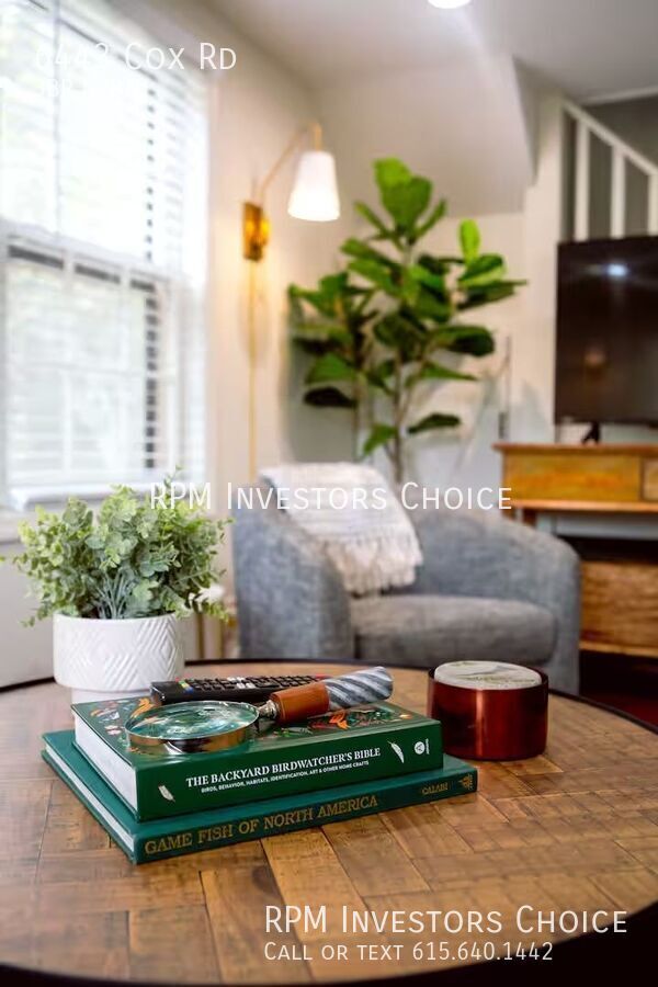 Foto del edificio - 6443 Cox Rd