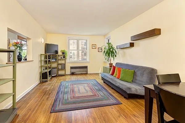 Foto del edificio - 3404 76th St