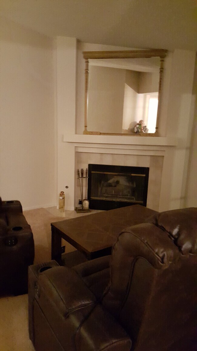 Foto del edificio - 853 Ensenada Dr