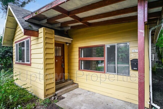 Building Photo - 3671 SE Tenino St