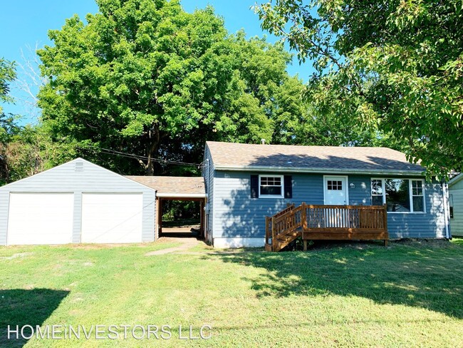 Building Photo - 3 br, 1 bath House - 4033 Breckenridge