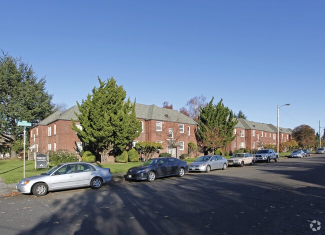 Primary Photo - Parkview Apartments