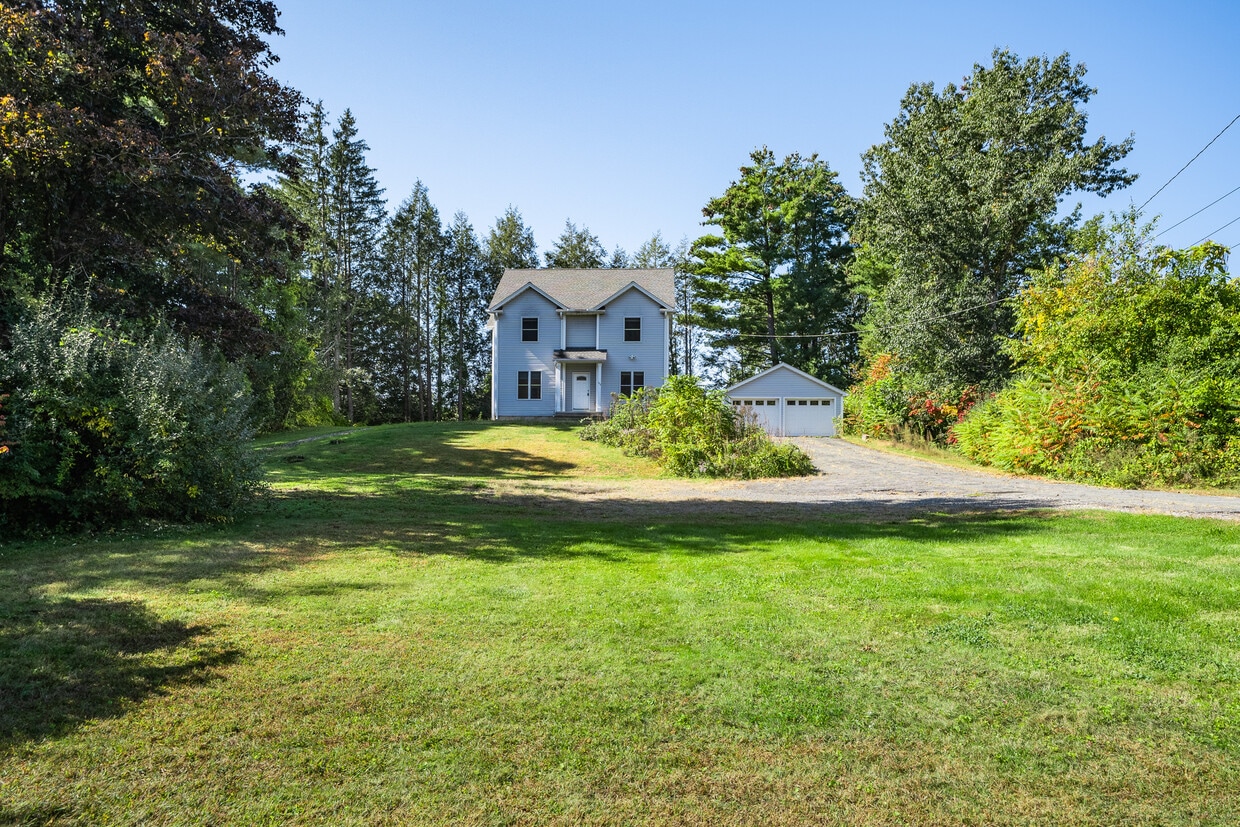 313 Amherst Rd, Sunderland, MA 01375 House Rental in Sunderland, MA