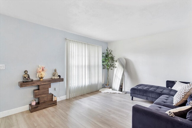 Foto del edificio - 2759 NW 198th Terrace