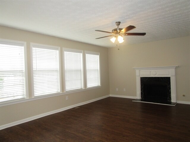 Building Photo - 1924 Pierce Way