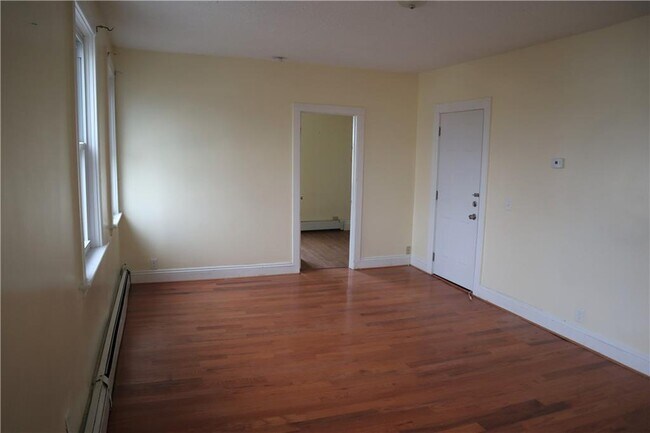 Building Photo - 249 Webster Ave