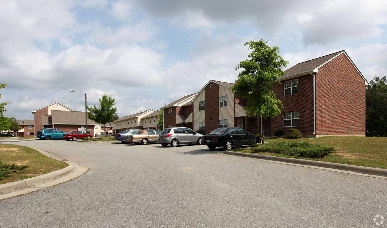 Foto del edificio - Laurel Oaks Apartments