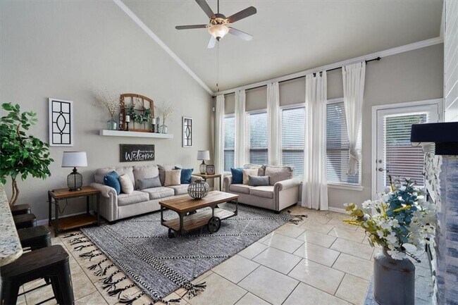 Foto del edificio - 12311 Altamira St