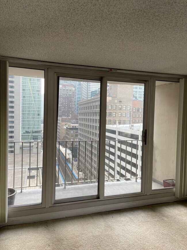 Foto del edificio - 200 N Dearborn St