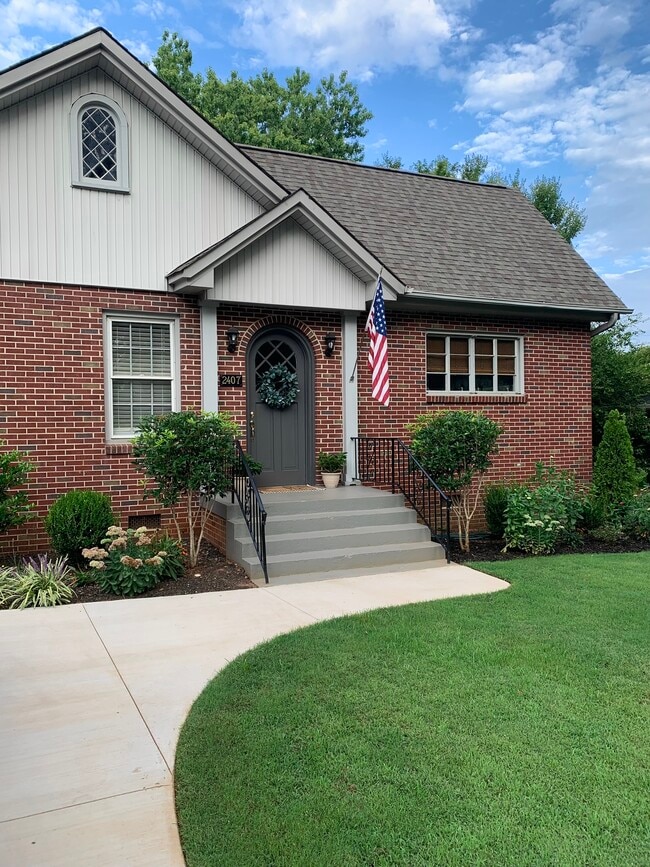 Building Photo - 2407 Lane Ave