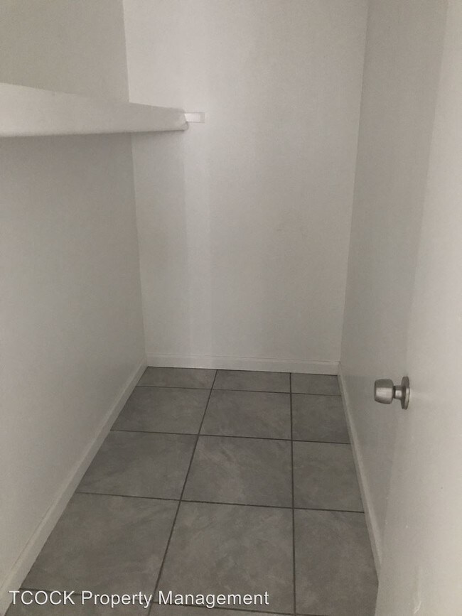 Foto del edificio - 100 N 12th Ave