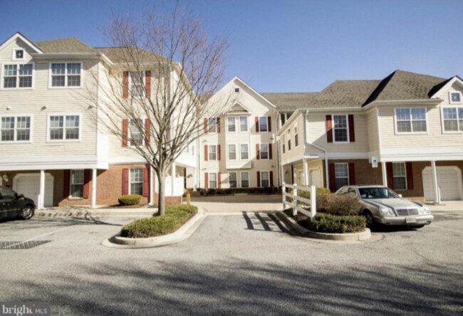 Foto del edificio - 5000 Willow Branch Way