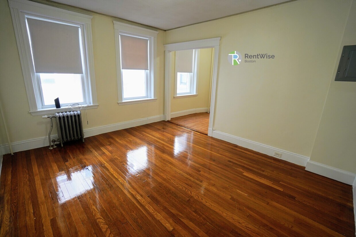 Foto principal - 231-235 Park Dr