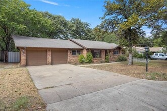 Building Photo - 7109 Jewell Ave