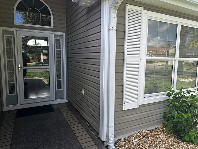 Building Photo - 2000 Ardmore Way