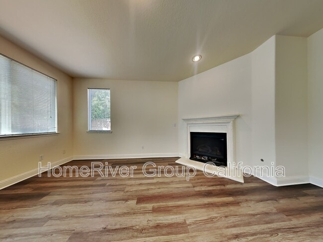 Building Photo - 4050 Copper Lake Way