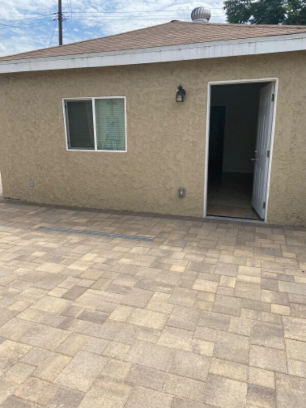 Foto principal - 232 W Ash Ave