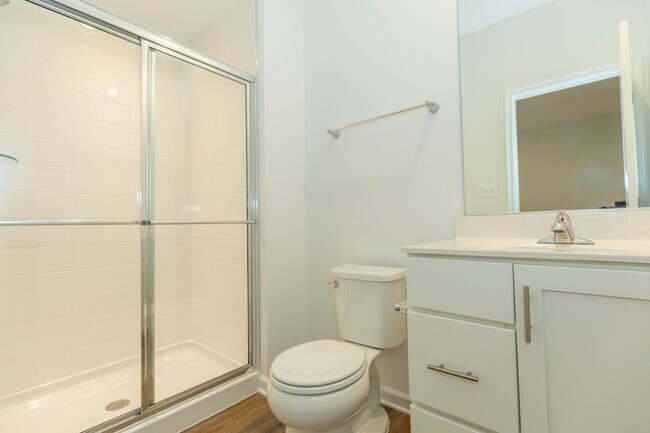 Foto del edificio - 3 Bed/3.5 Bath NEW Townhome in Charles Tow...