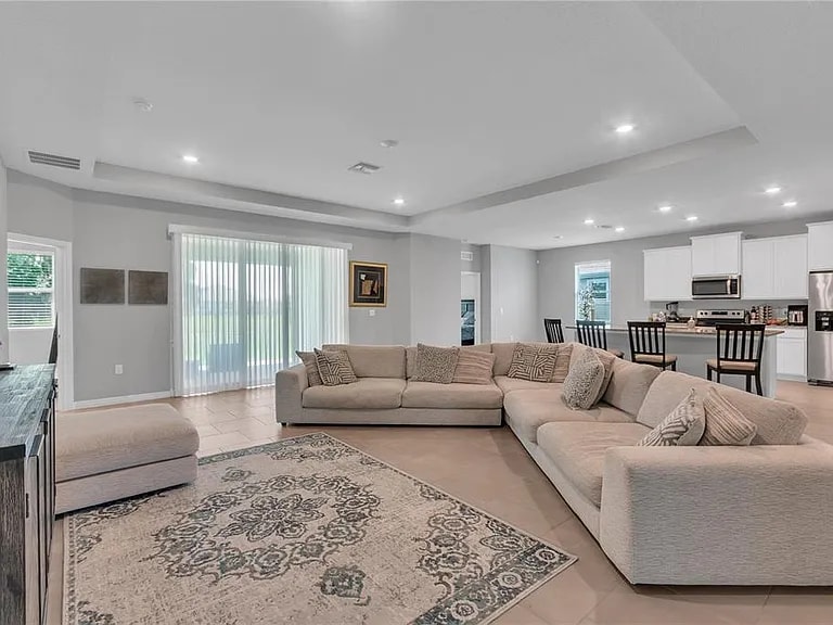 Foto del edificio - 10702 Laxer Cay Loop