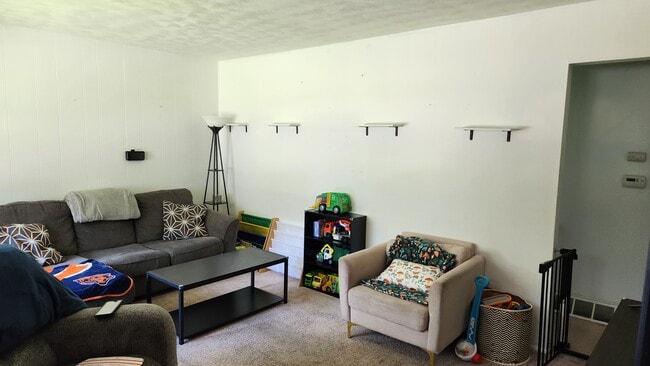 Building Photo - 1136 Briarcliff Ln