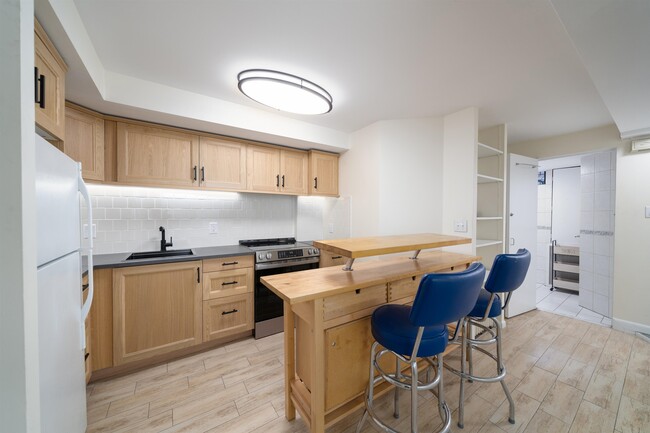Foto del edificio - 1205 Bloomfield St