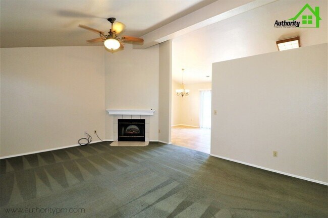 Foto del edificio - 2882 Sandstone Dr