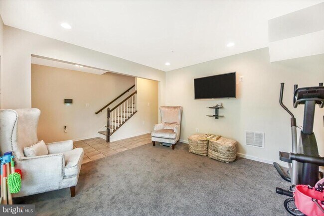 Foto del edificio - 1616 Wesbourne Dr