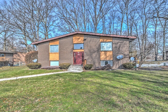 Building Photo - Woodside Village Apartments Building Photo - Woodside Village Apartments