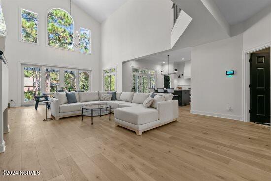 Foto del edificio - 102 Chesterfield Dr