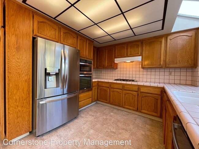 Foto del edificio - 3 br, 2.5 bath House - 1071 Sandalwood Lane