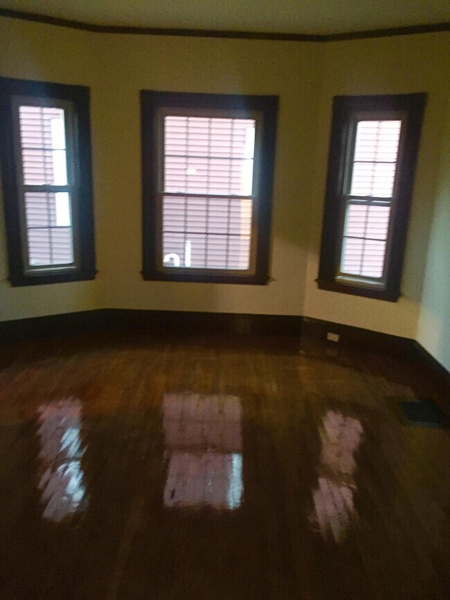 Foto del edificio - 338 Highland Ave