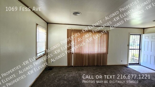 Building Photo - 1069 Fess Ave