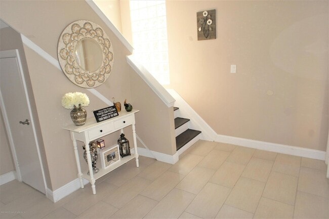 Building Photo - 43 Toddy Ave