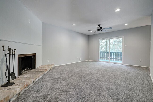 Building Photo - 5005 Georgi Ln