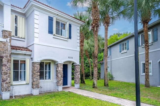 Building Photo - 8206 SW 29th St