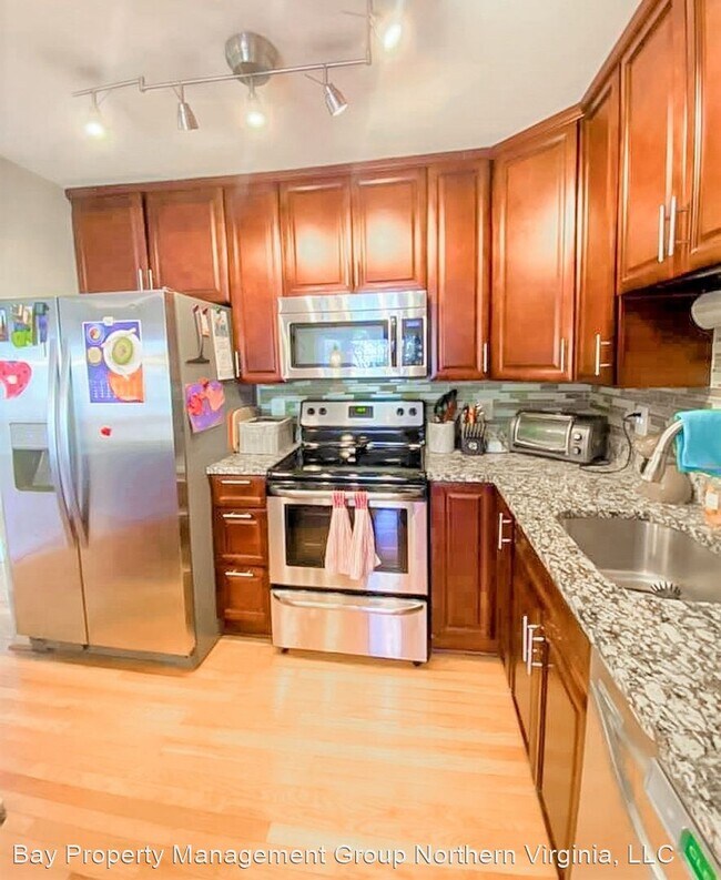 Building Photo - 4501 Little River Run Dr