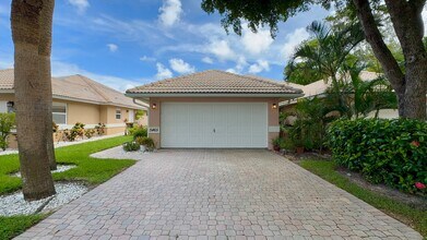 Building Photo - 5465 Grande Palm Cir