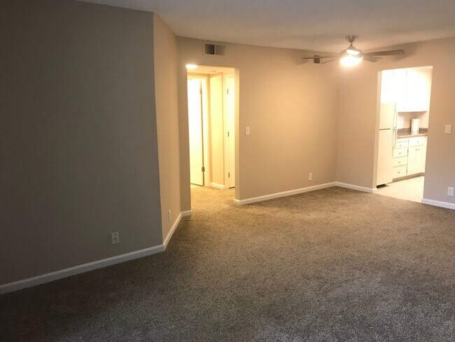 Foto del edificio - Available NOW! 2 Bedroom Condominium with ...