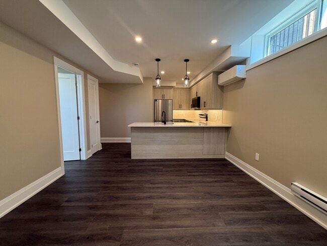 Building Photo - 267 Rockledge Dr
