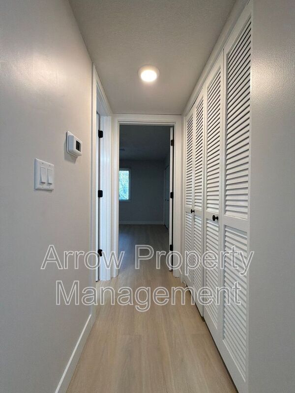 Foto del edificio - 3629 N 60th St