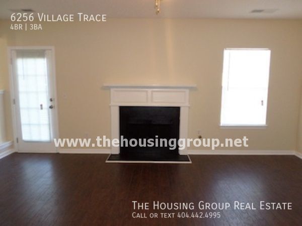 Foto del edificio - Ready NOW!! REX!! 4 BR