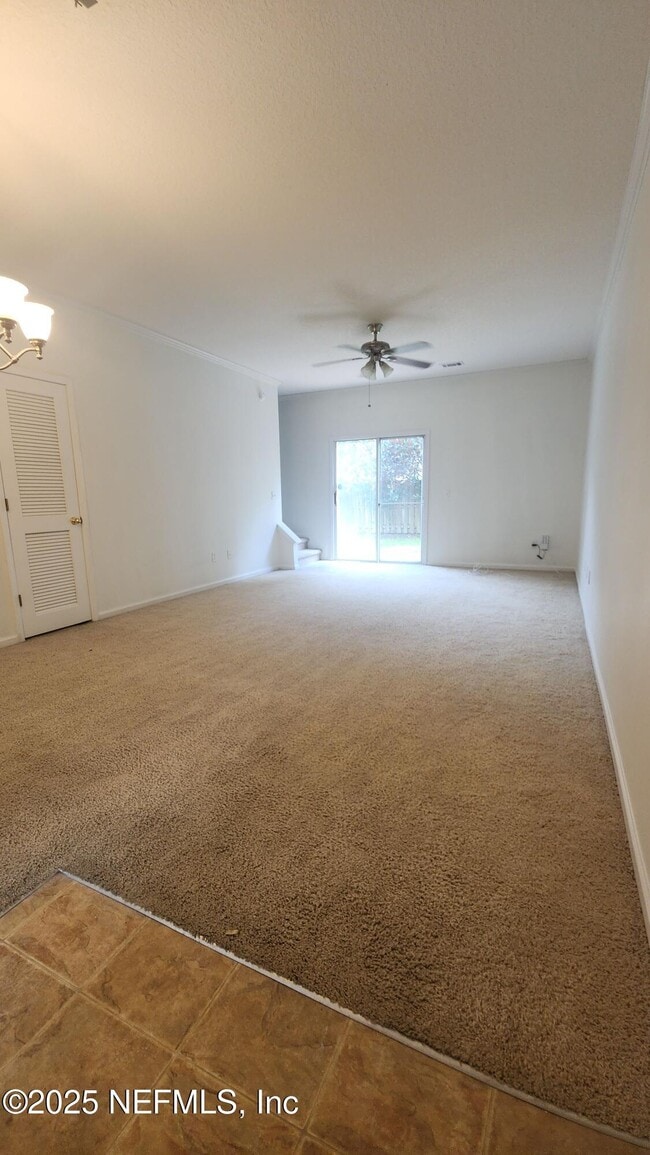 Building Photo - 607 Scrub Jay Dr