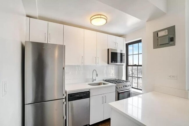 Building Photo - 0 bedroom in Brooklyn NY 11201