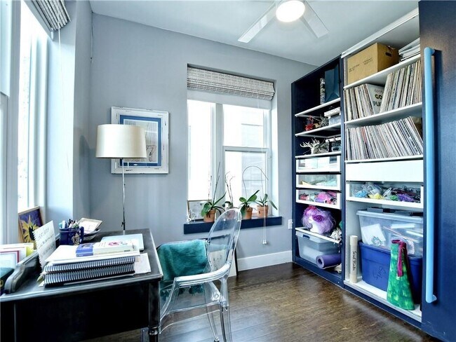 Foto del edificio - 2725 Dulce Ln