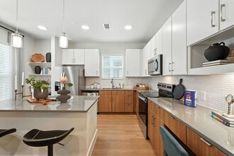 Building Photo - Soltera Rolling Pines