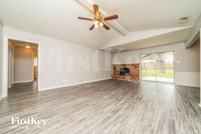 Building Photo - 204 East Lanett Drive
