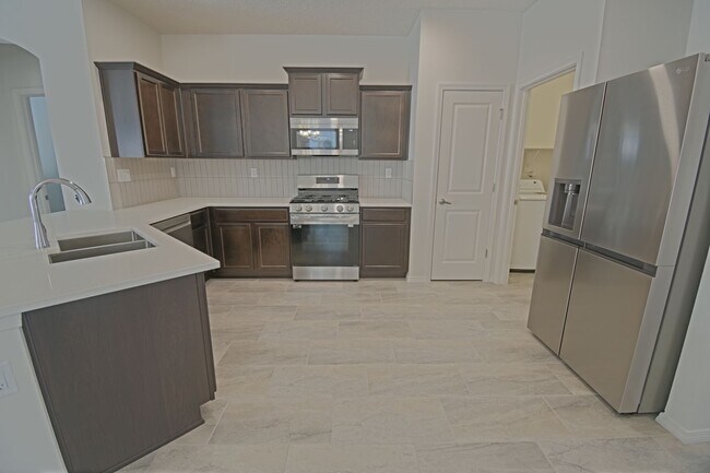 Foto del edificio - 3bd/2ba Available in Rio Rancho