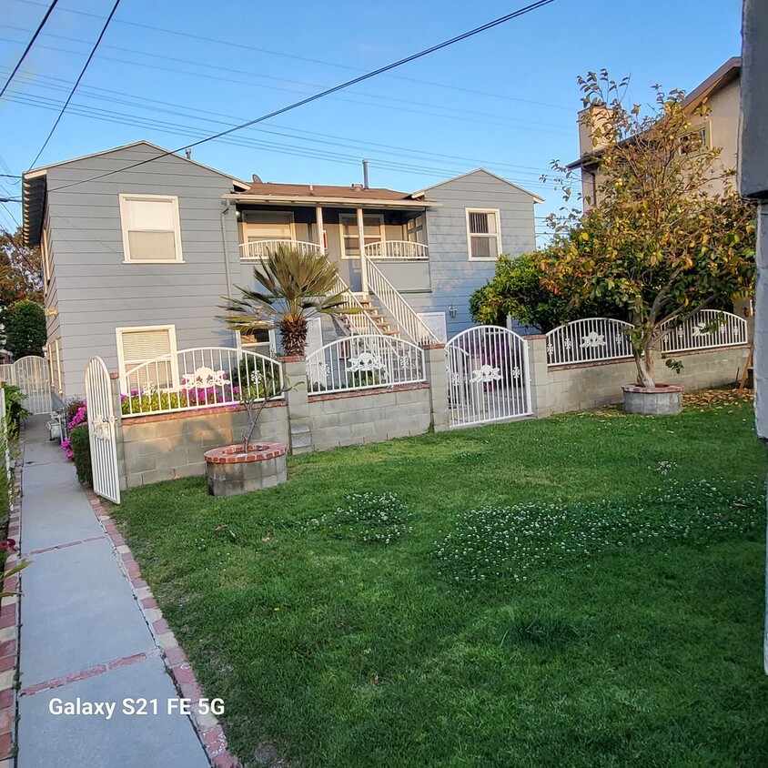Primary Photo - 2100 Cabrillo Ave